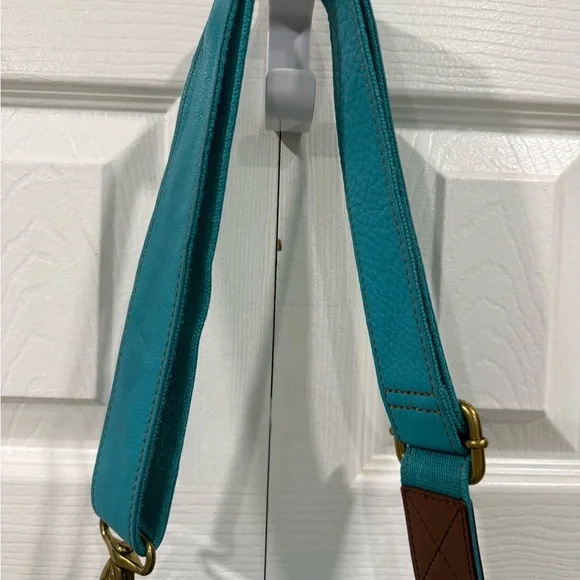 Yellow and Blue FOSSIL pebbleleather Women's Shoulder/Crossbody Bags (set of 2) - Picture 16 of 16